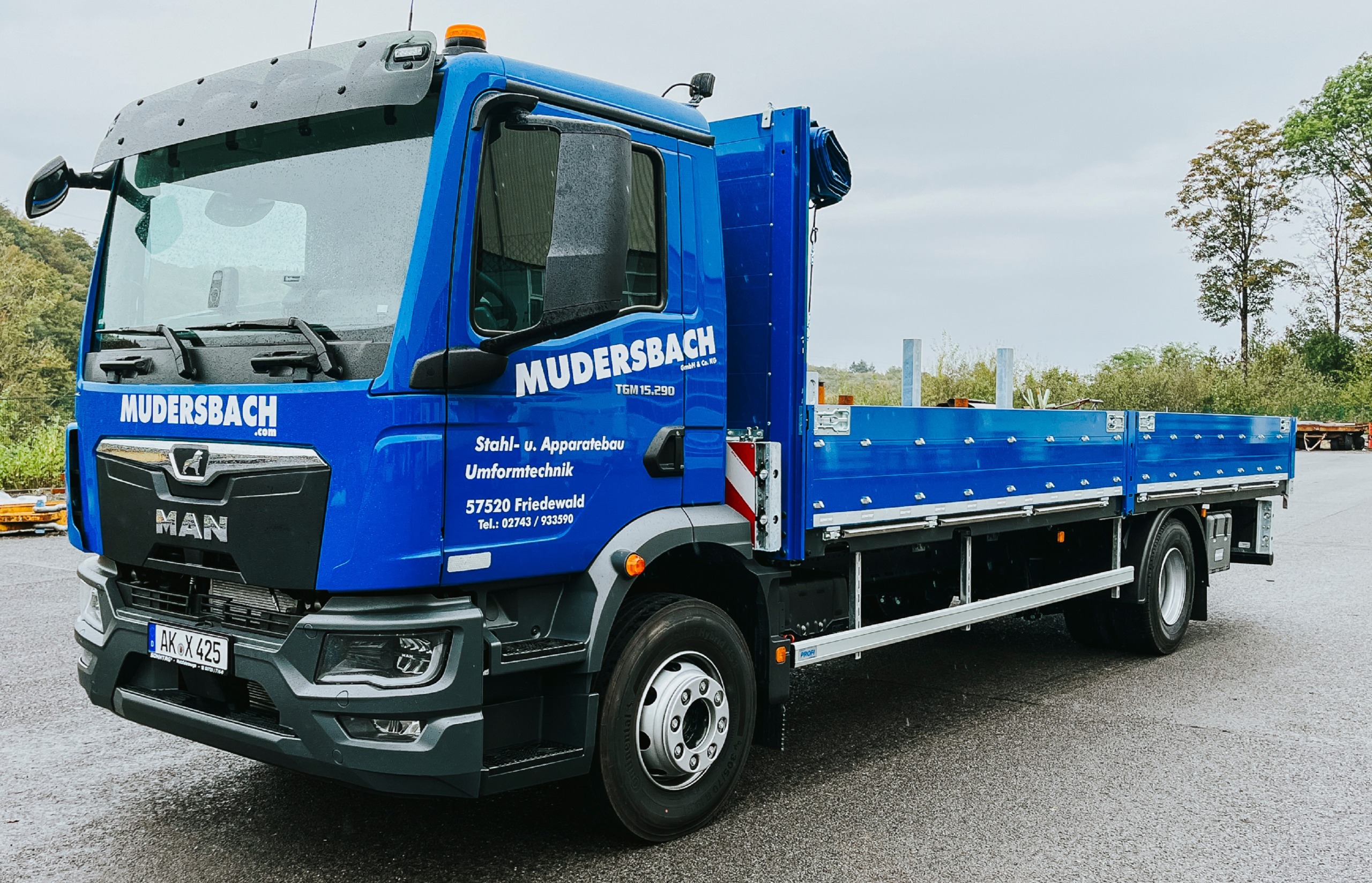 LKW Instagram und Facebook2 bearbeitet scaled